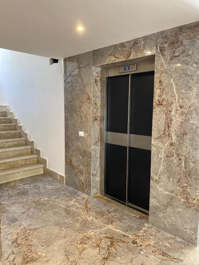 Dizeta Suite And Apartment サレルノ エクステリア 写真